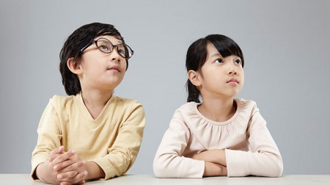 给孩子情绪贴标签，是多么可怕的一件事