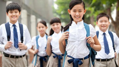 家庭教育之父母如何陪伴孩子度过青春期